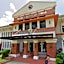 RedDoorz @ Benelio Suites Pavia Iloilo