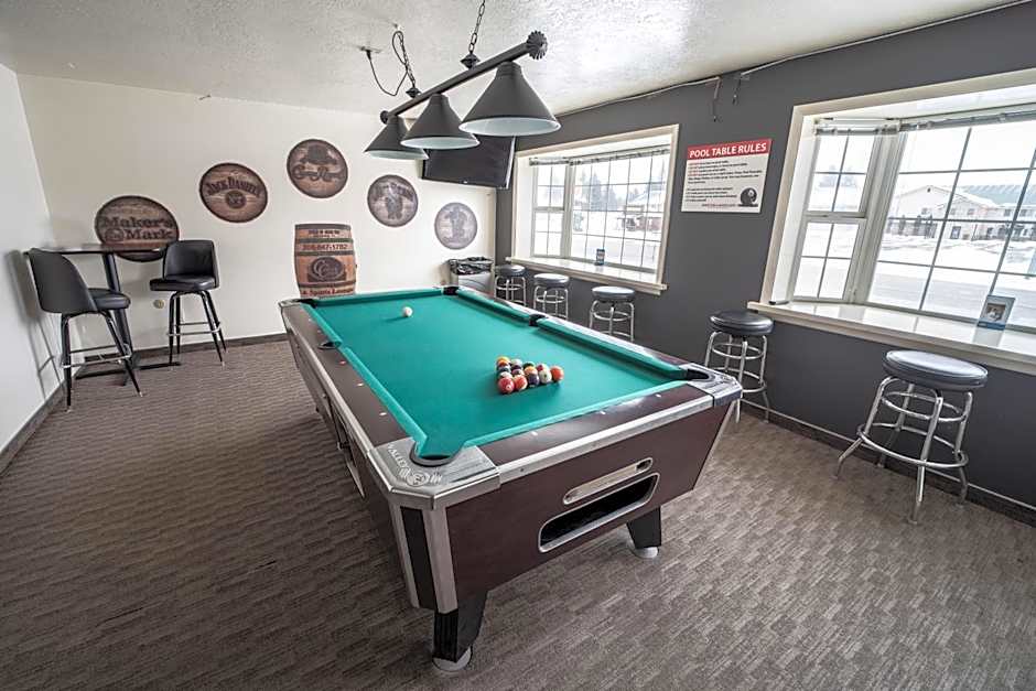 Clover Creek Inn
