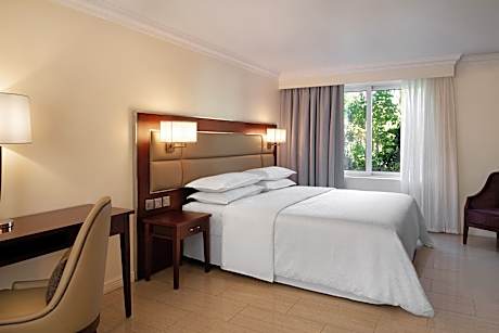 Family, Guest room, Bedroom 1: 1 King, Bedroom 2: 1 King