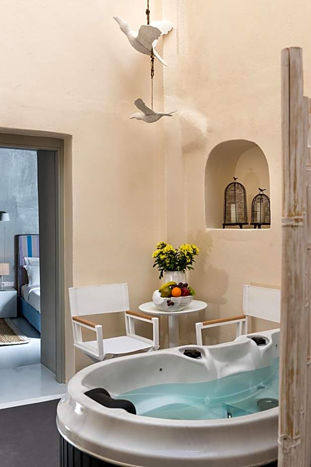 Mythical Blue Luxury Suites