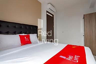 RedLiving Apartemen Mekarwangi Square - M Express