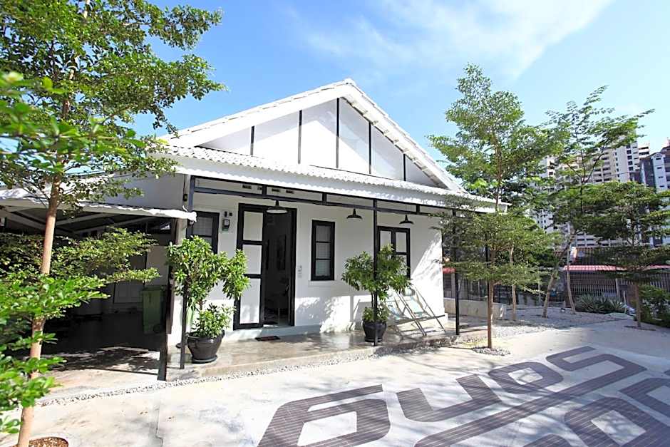 Stay SongSong Mount Erskine