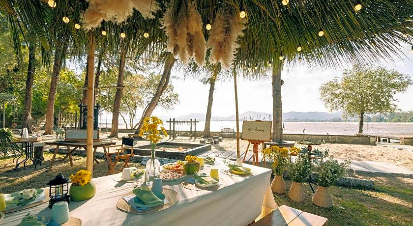 The Mangrove by Blu Monkey Phuket - SHA Extra Plus