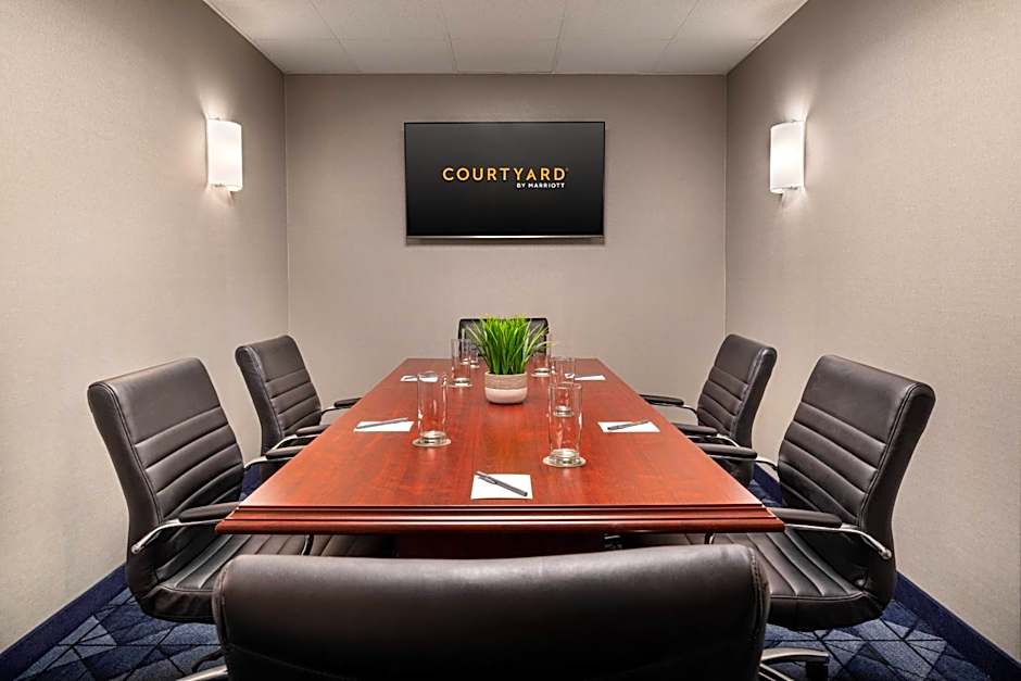 Courtyard by Marriott Seattle Southcenter