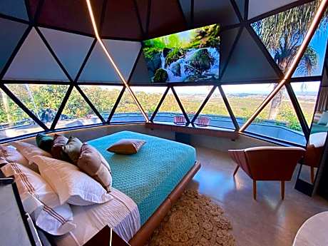 King Room with Spa Bath