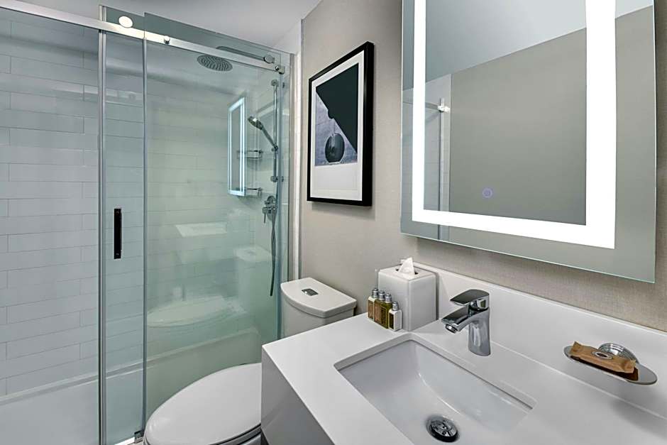The Insignia Hotel, Sarnia, a Tribute Portfolio Hotel