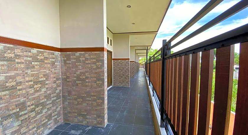 RedDoorz near Mojokerto Train Station