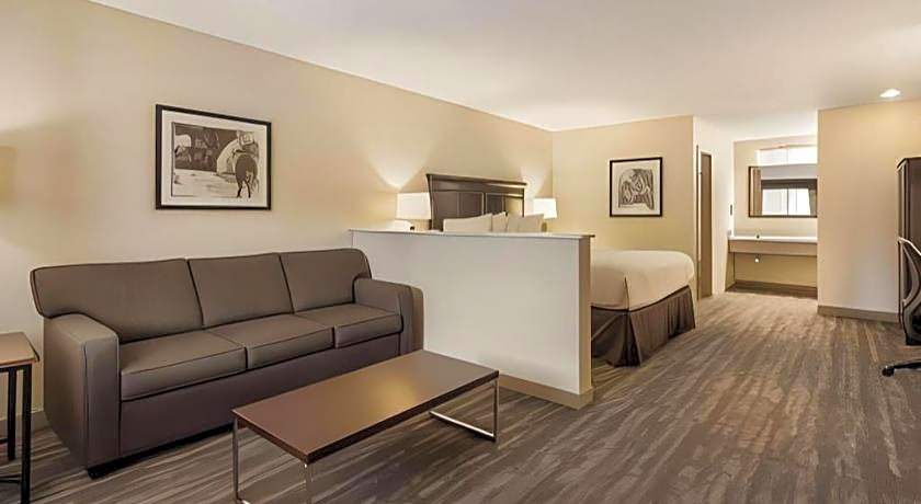 Best Western Plus Frontier Motel