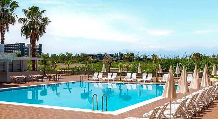 Laristone Suite Spa Hotel