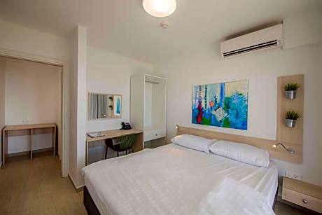 Comfort Double Room with Seaside Balcony