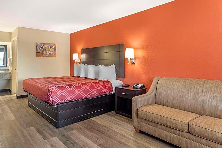 Econo Lodge Near Lackland Air Force Base-SeaWorld