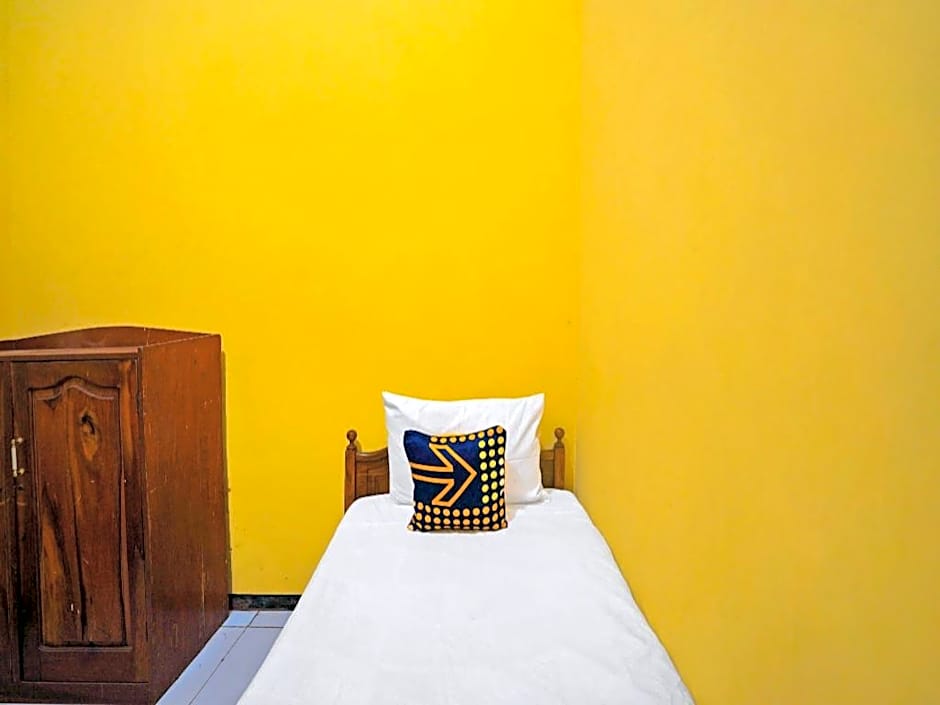 OYO Life 91869 Insan Mulia Kost Syariah