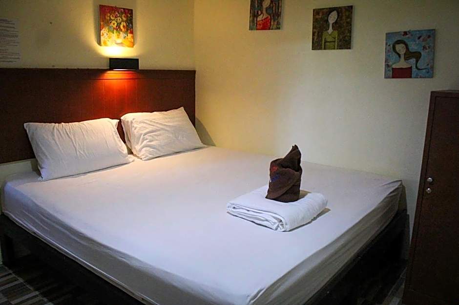 Phangan Barsay Hostel