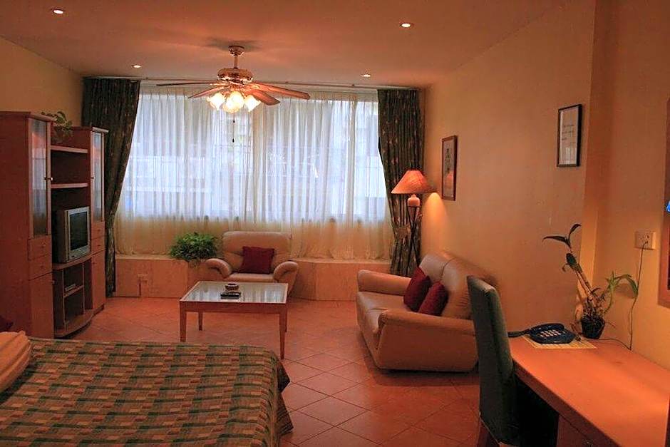 Aquarius Gay Guesthouse and Sauna