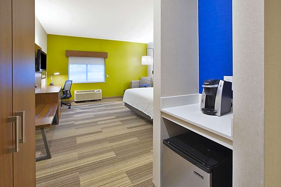 Holiday Inn Express Rochester-Victor By IHG