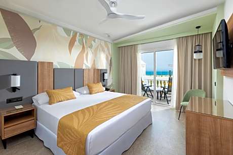 Superior Junior Suite