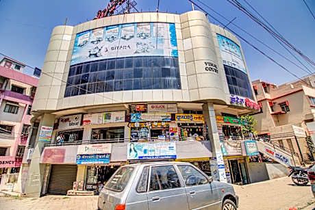 OYO 28581 Hotel Sitara