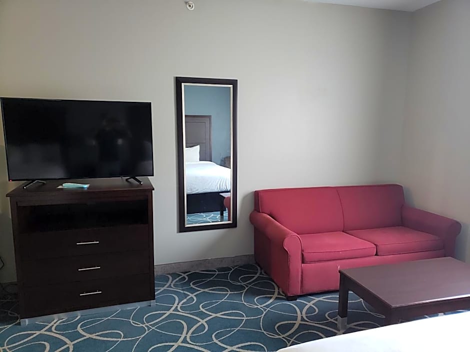 Days Inn & Suites by Wyndham Cleburne TX