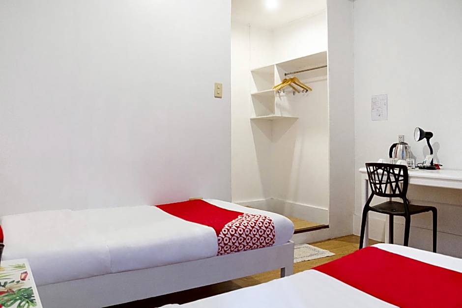 OYO 150 Davao Airport View Hotel