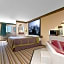 Super 8 by Wyndham Wapakoneta