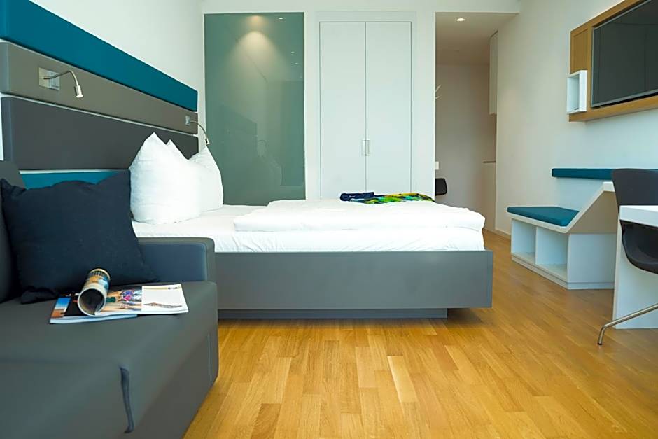 Seven Hotel + Boardinghouse