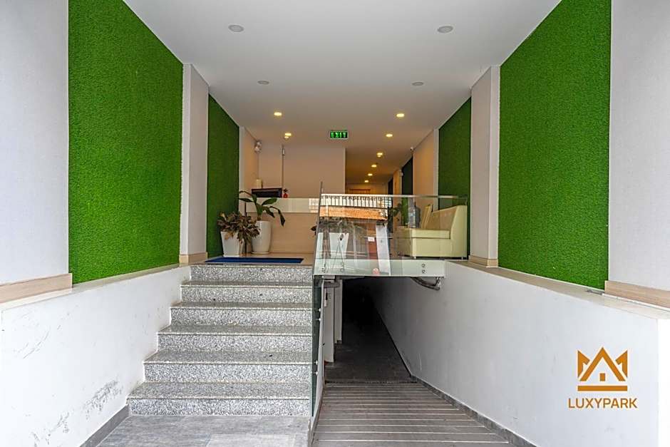 Signy House Hotel & Apartments