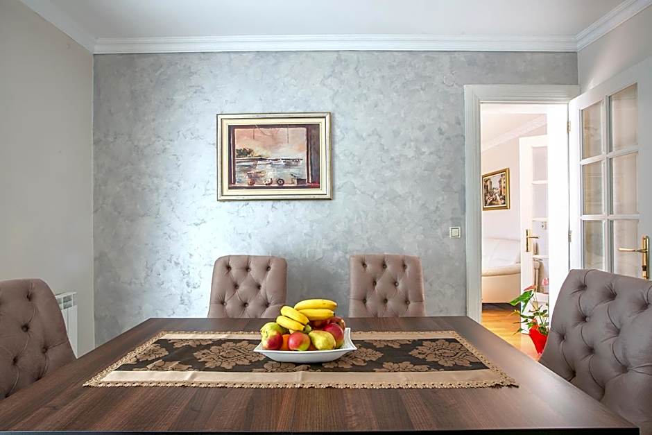 Montesan Luxury Apartment Beach Front