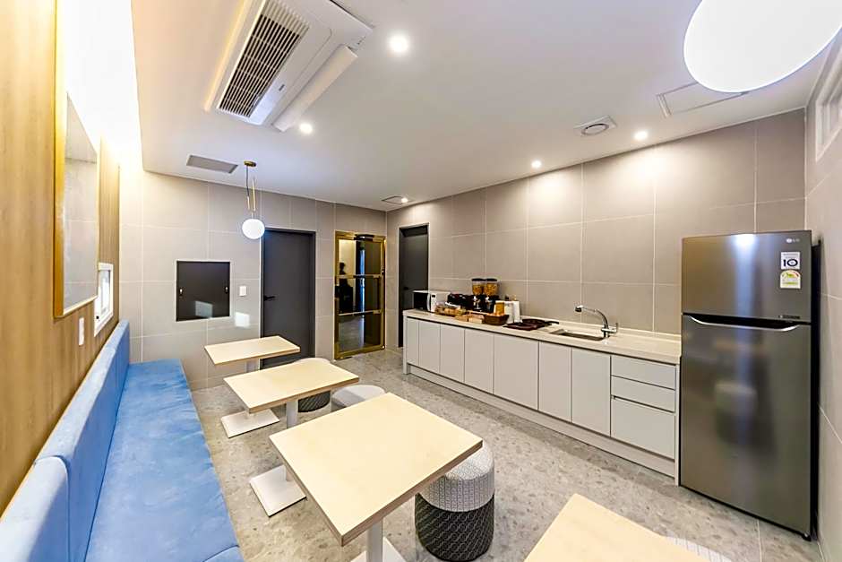 Browndot Hotel Sasang Renecite