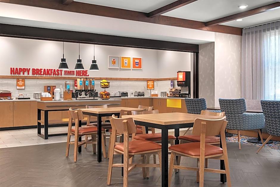Hampton Inn & Suites Fresno