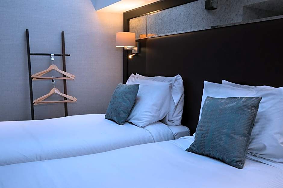 Camden Enterprise Hotel