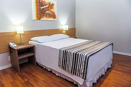 Hotel Nacional Inn Porto Alegre - Próximo ao Complexo Hospitalar Santa Casa e UFRGS