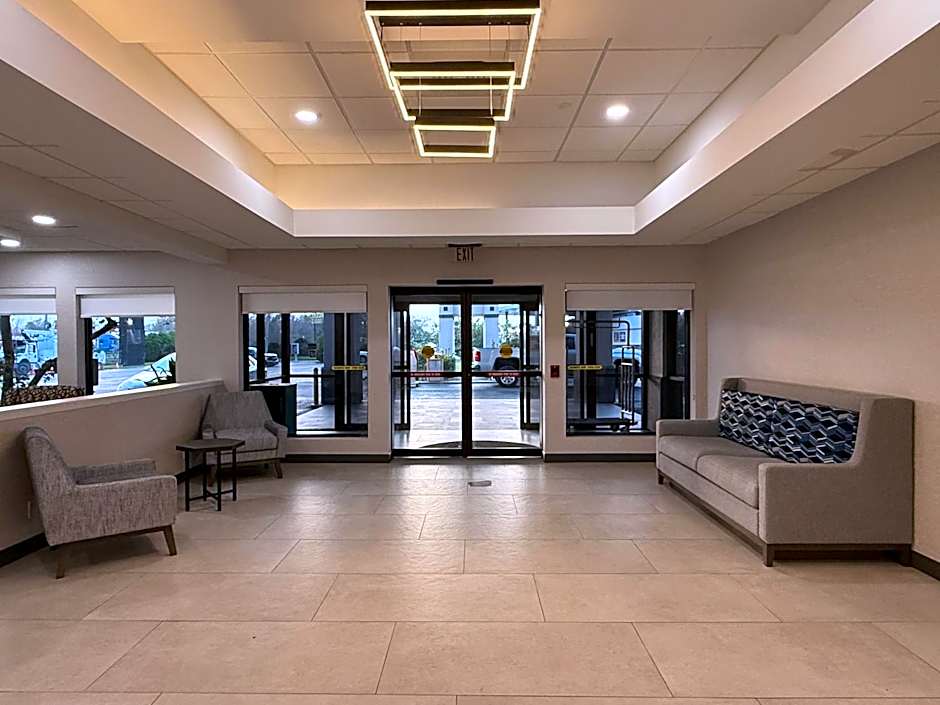 Quality Inn & Suites Baton Rouge West - Port Allen