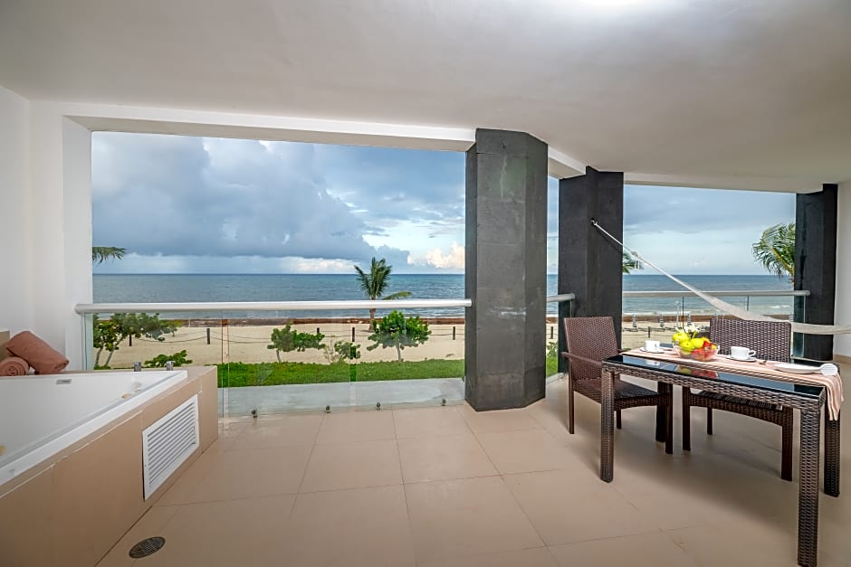 Mareazul Family Beach Condohotel