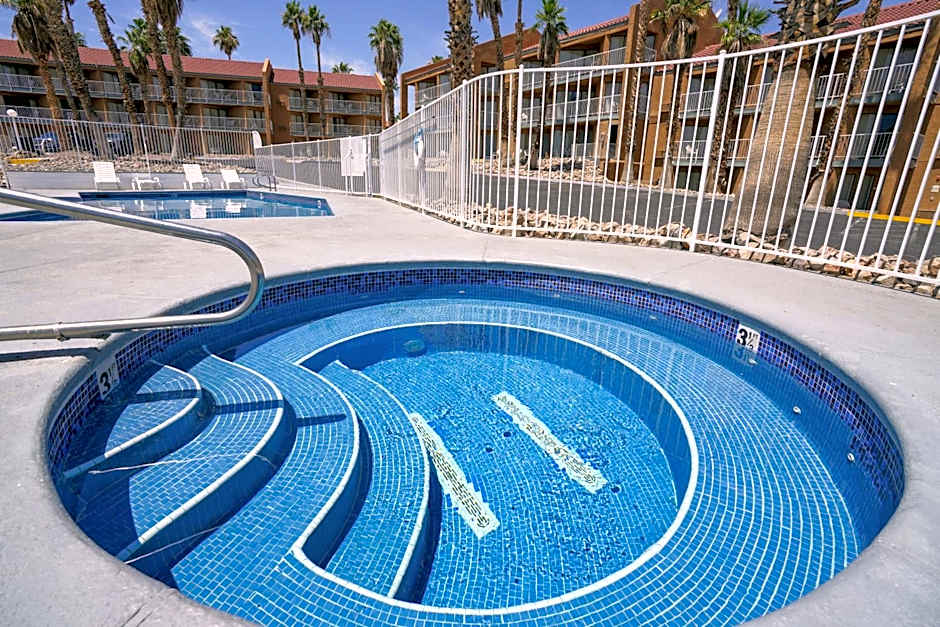 Lake Mead Inn