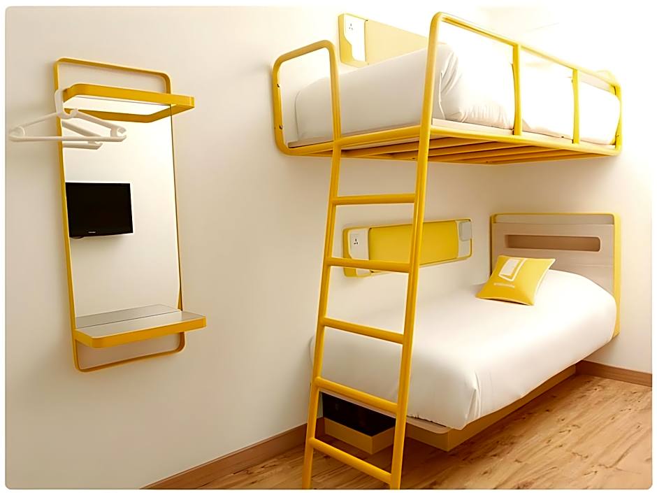 bloomrooms @ New Delhi Railway Station