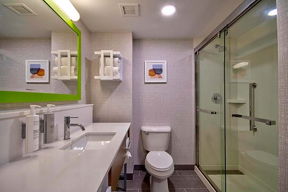 Hampton Inn By Hilton East Aurora