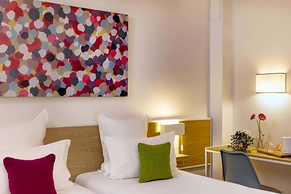 Hotel Paris Louis Blanc