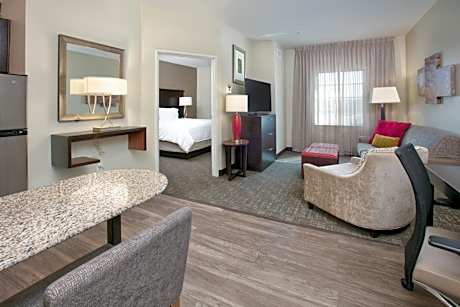 One-Bedroom King Suite