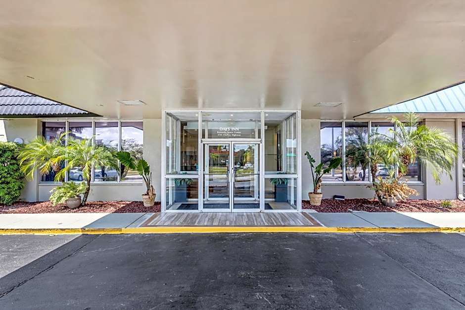 Days Inn by Wyndham Titusville Kennedy Space Center