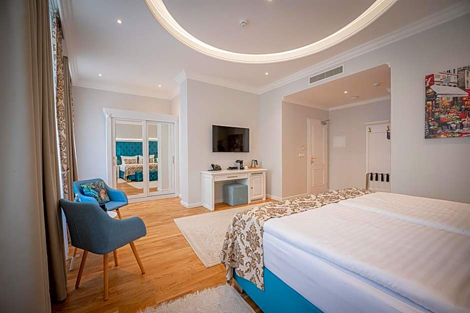 Golden Key Boutique Hotel
