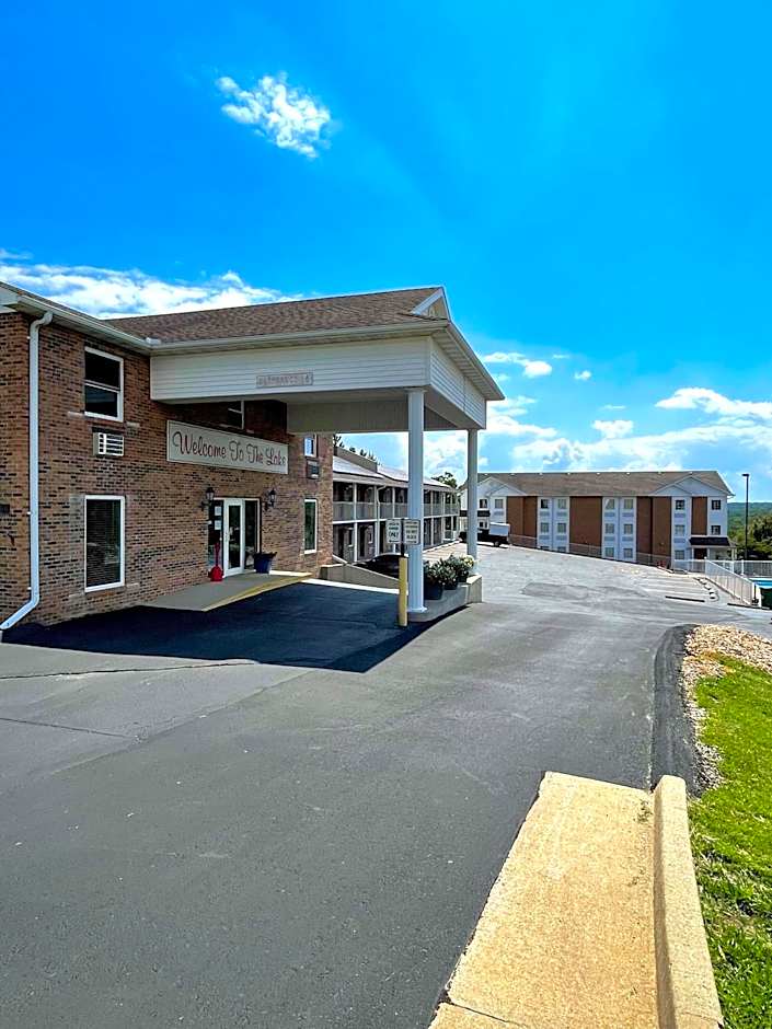 Schmidt's Creek Hotel