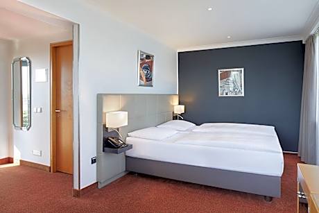 Captain - Single Room