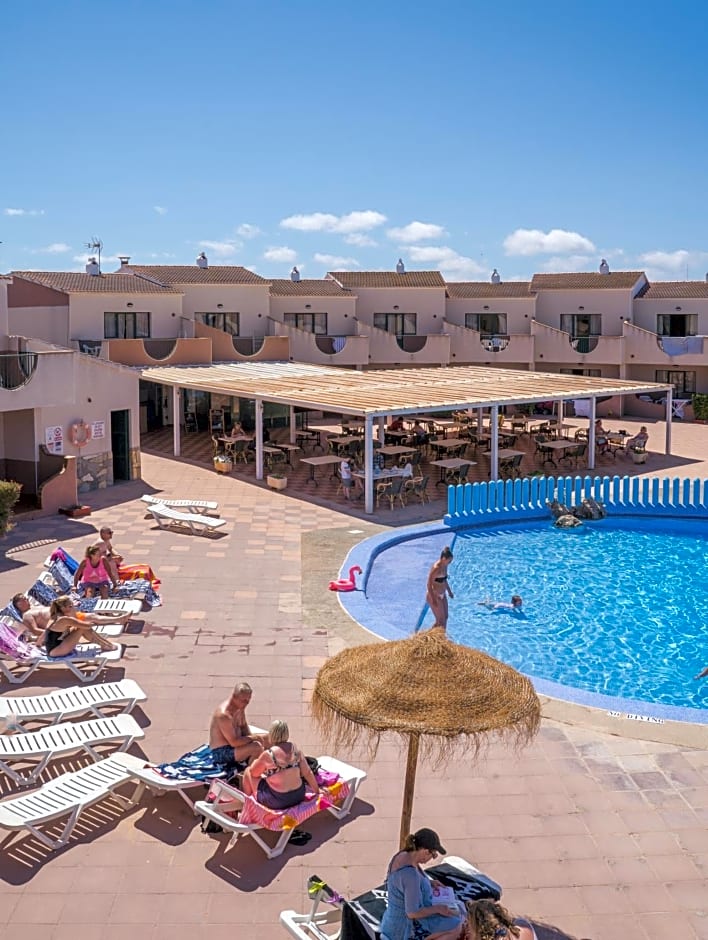 Apartamentos Lentiscos by MIJ