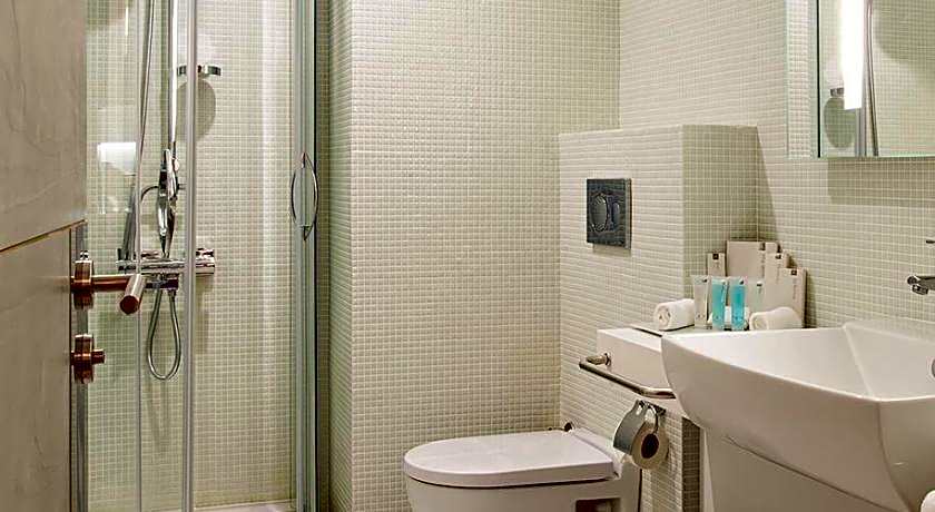 Burgu Arjaan by Rotana