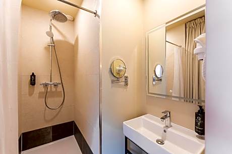 Budget Single Room