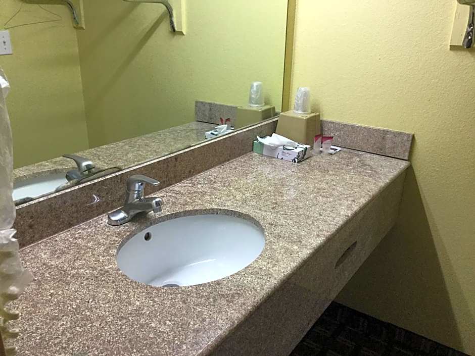 Luxury Inn and Suites Seaworld