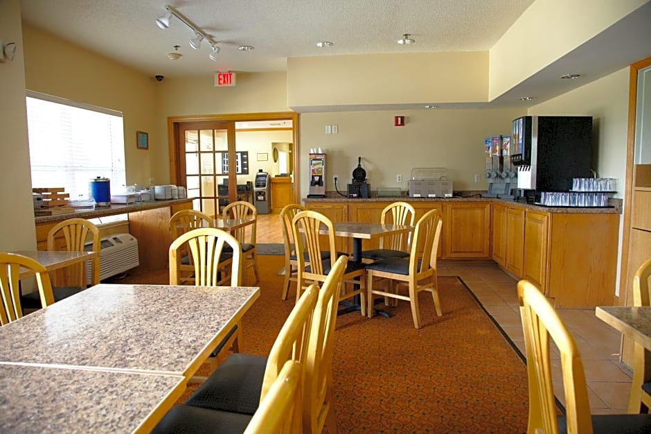 Country Inn & Suites by Radisson, Bloomington-Normal West, IL