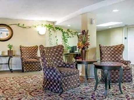 Gold Star Inn & Suites