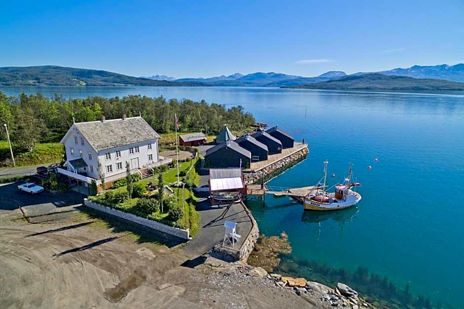 Finsnes Gaard