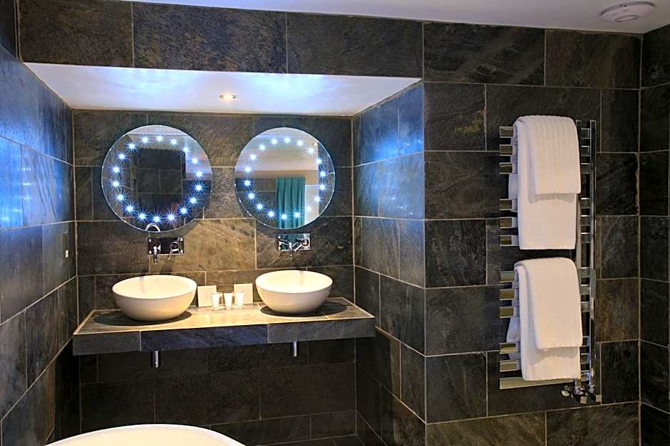 Best Western Plus Centurion Hotel